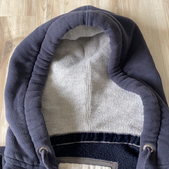 ❤️ Abercrombie and Fitch Logo Navy Blue Hoodie - Picture 3 of 5